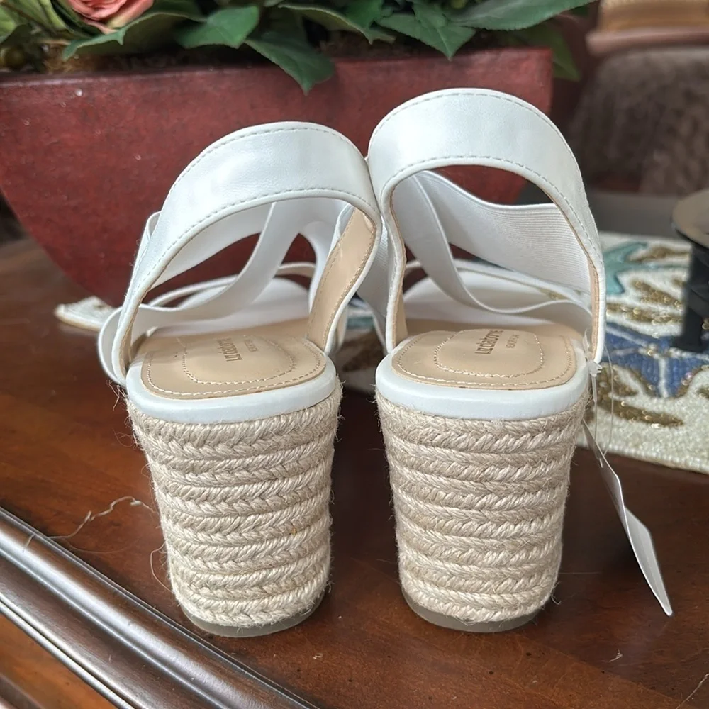 Brand New Liz Claiborne Memory Foam White Fabric Stretch Wedge Espadrille Sandal
